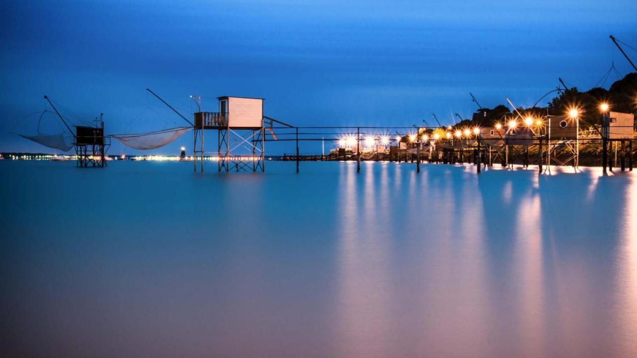 Saint Nazaire - White Lion - Centre Ville - Au Calme - Parking Privatif Aerien - Internet Haut Debit Fibre المظهر الخارجي الصورة
